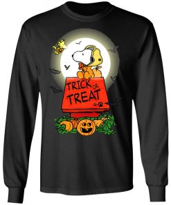 Halloween Trick Or Treat Pumbkin Woodstock And Snoopy T-Shirt
