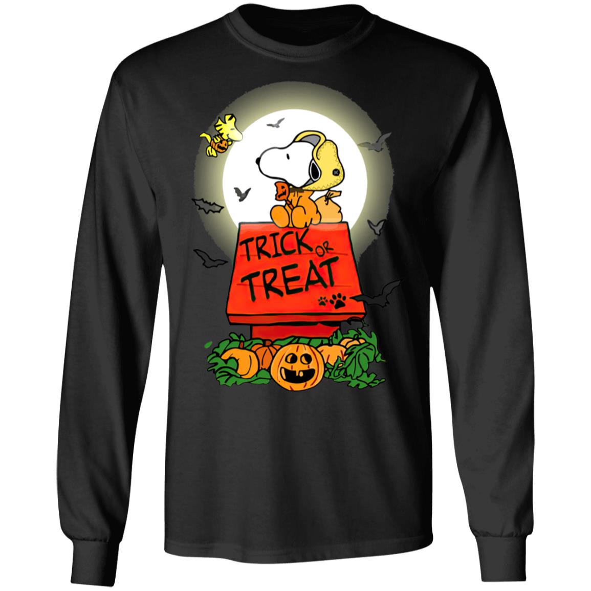 Halloween Trick Or Treat Pumbkin Woodstock And Snoopy T-Shirt Halloween Trick Or Treat Pumbkin Woodstock And Snoopy T-Shirt