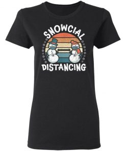 Snowcial Distancing Vintage Christmas 2020 Family Holidays T-Shirt