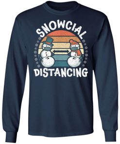 Snowcial Distancing Vintage Christmas 2020 Family Holidays T-Shirt