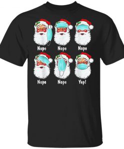 Christmas 2020 Santa Wearing Mask Wrong Funny Quarantine T-Shirt