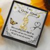 To My Nurse Mom When Everything Seems Difficult You Go Out There And Save Lives Everyday Graceful Love Giraffe Necklace 2
