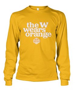 the W wears orange T-shirt