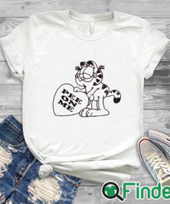 white T shirt Garfield Pee On Me T Shirt 1