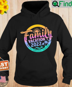 Family Trip Summer Vacation Beach 2022 Vintage Lover Hoodie