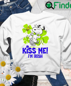 Peanuts St Patricks Day Kiss Me Im Irish Sweatshirt