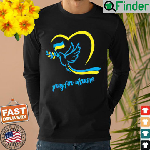 Pray For Ukraine. Peace Dove Pigeon Love Flag Heart Peace Ukraine Sweatshirt