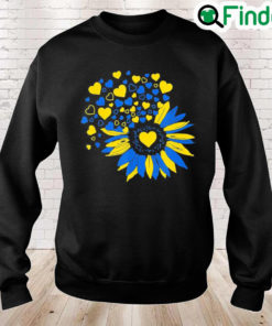 Support Ukraine Sunflower Ukrainian Flag Heart Pray Ukraine Sweatshirt