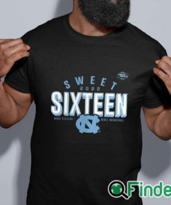 black shirt North Carolina Tar Heels 2022 NCAA Mens Basketball Tournament March Madness Sweet Sixteen Jumpball