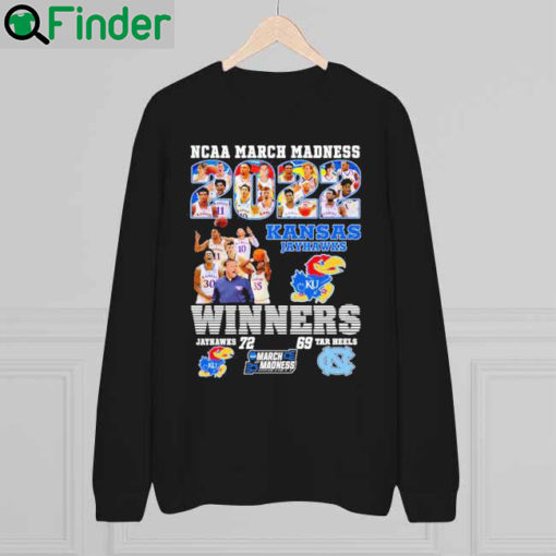 Awesome kansas wins North Carolina 2022 March Madness national championship sweatshirt