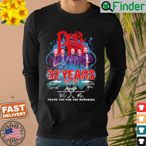 Pearl Pam 32 Years 1990 2022 Signatures Thank You For The Memories Sweatshirt