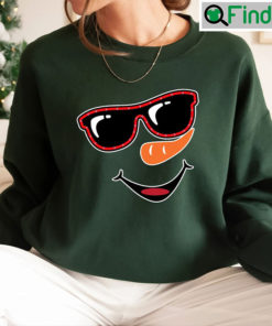Snowman Face Cute Trendy Christmas Funny Shirt