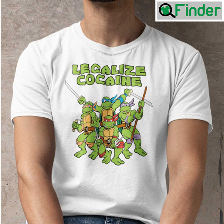 This Turtle Judges You Funny Design Essential T-shirt