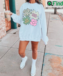 Retro Stay Gold Lucky St Patricks Day Sweatshirt