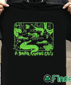 T shirt black A Snake Among Cros Shirt