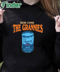 black hoodie Here Come The Grannies Mah Beans Shirt