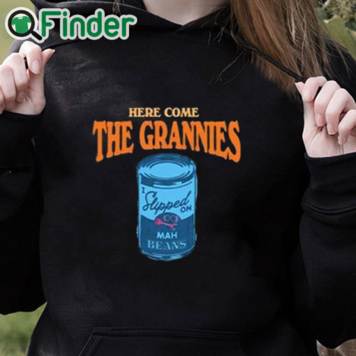 black hoodie Here Come The Grannies Mah Beans Shirt